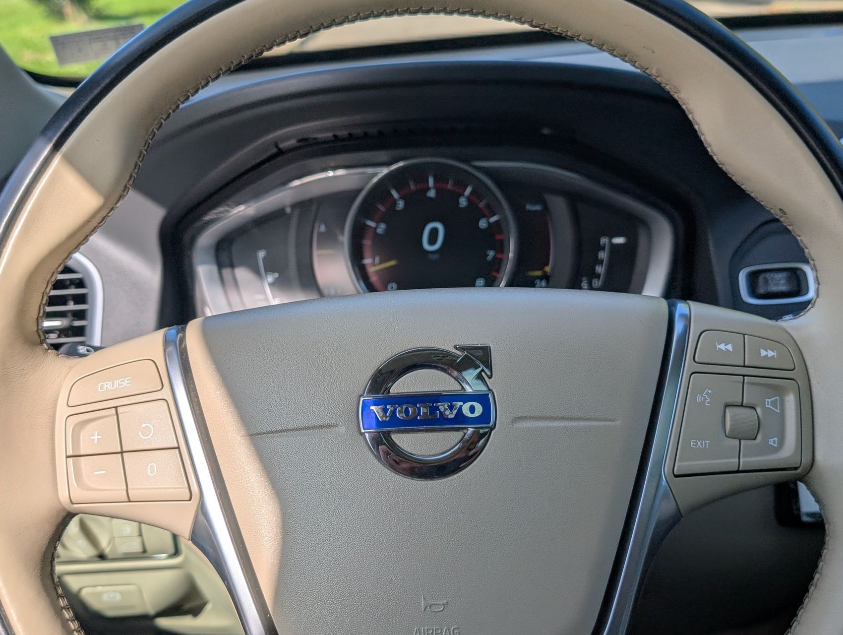 2016 Volvo XC60 84