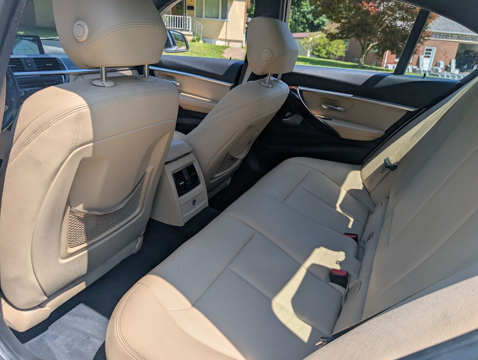 2017 BMW 330i 72