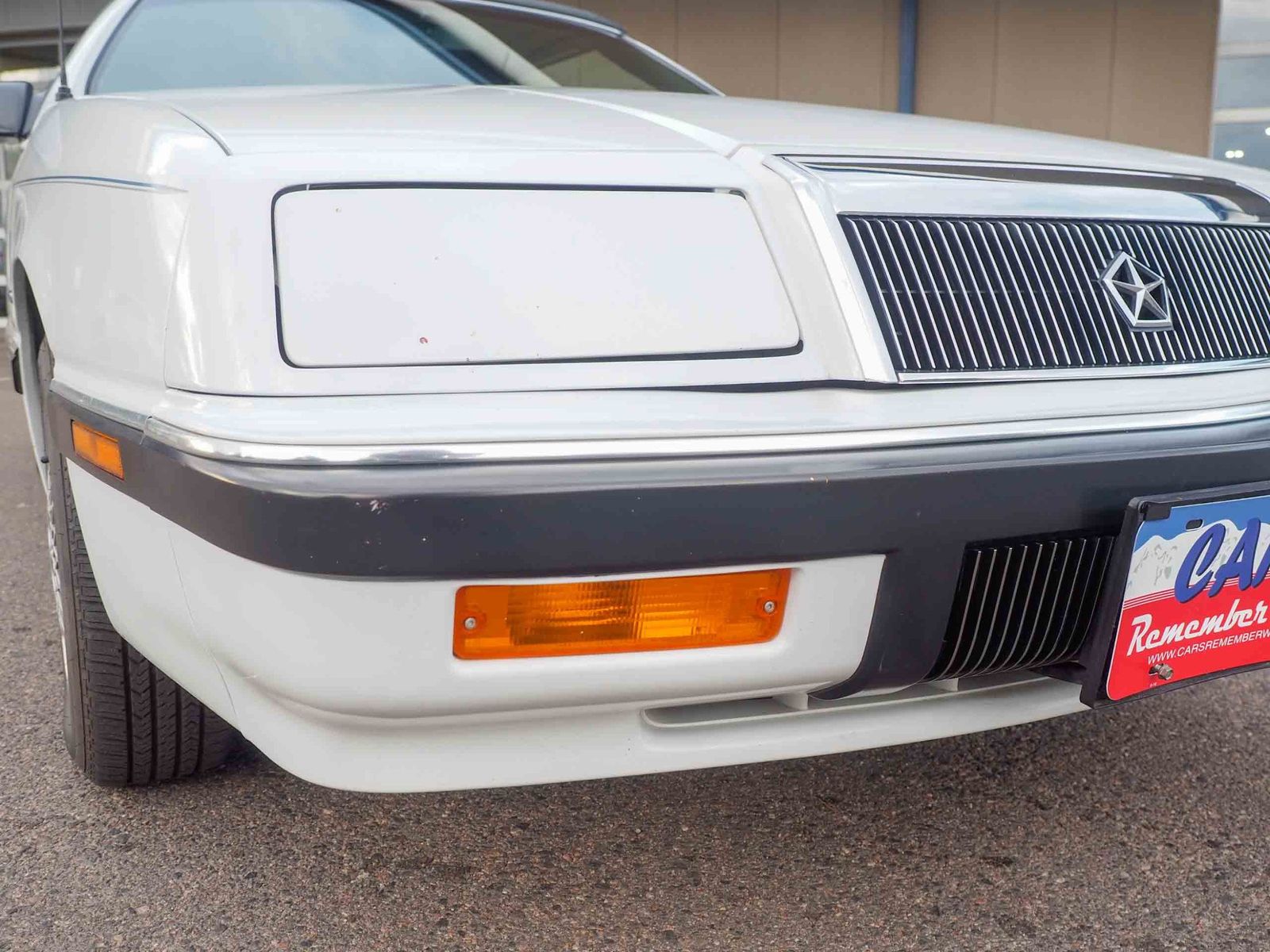 1990 Chrysler Le Baron 24