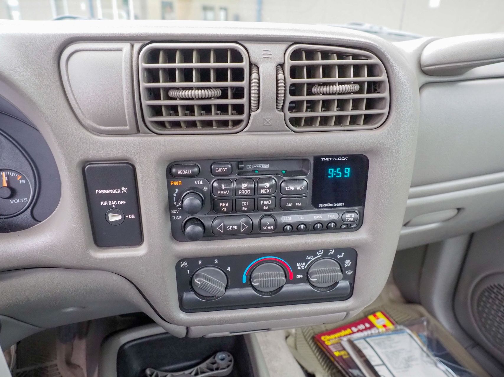 1999 Chevrolet S-10 39