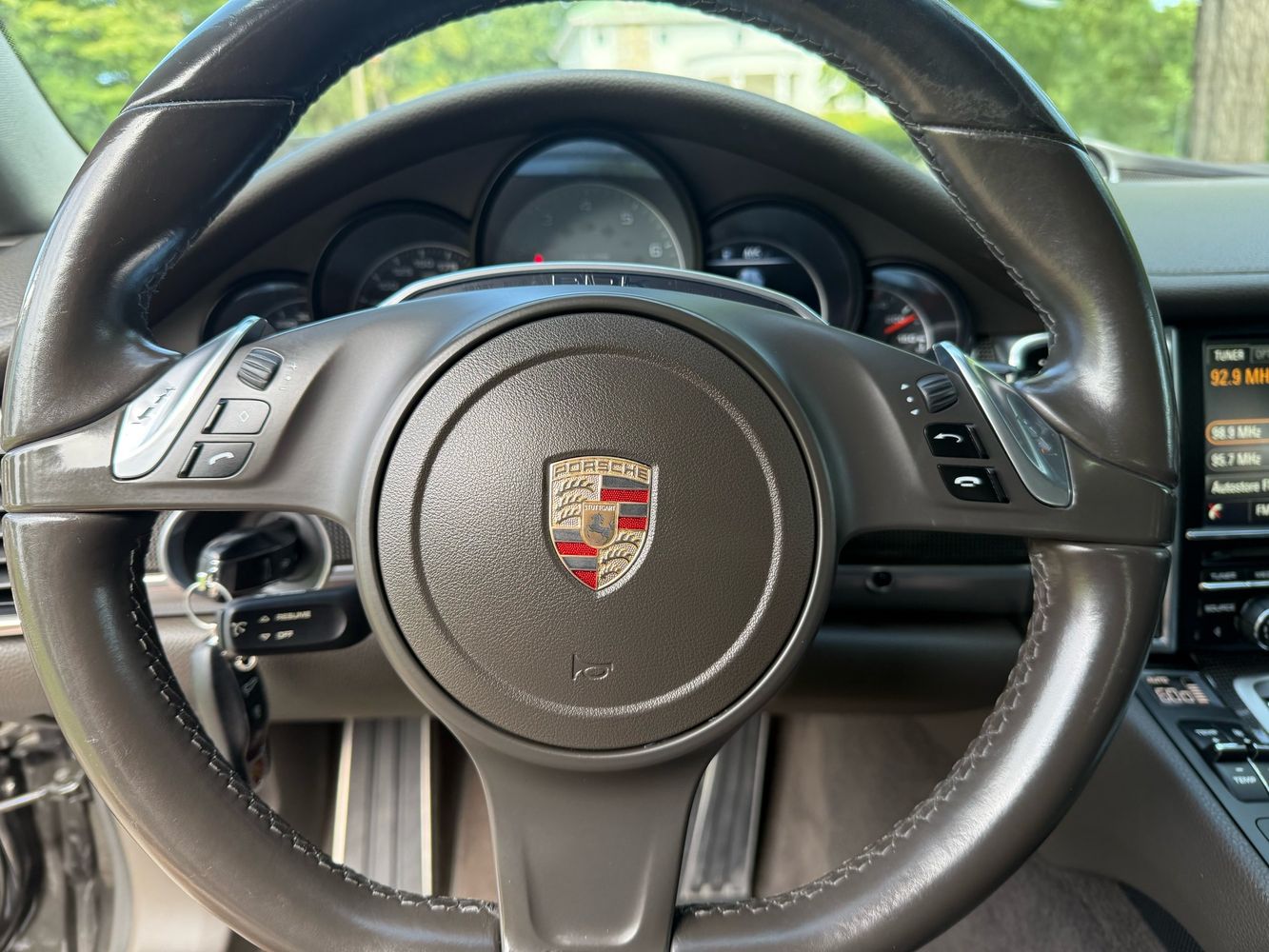2015 Porsche Panamera 4S photo 19