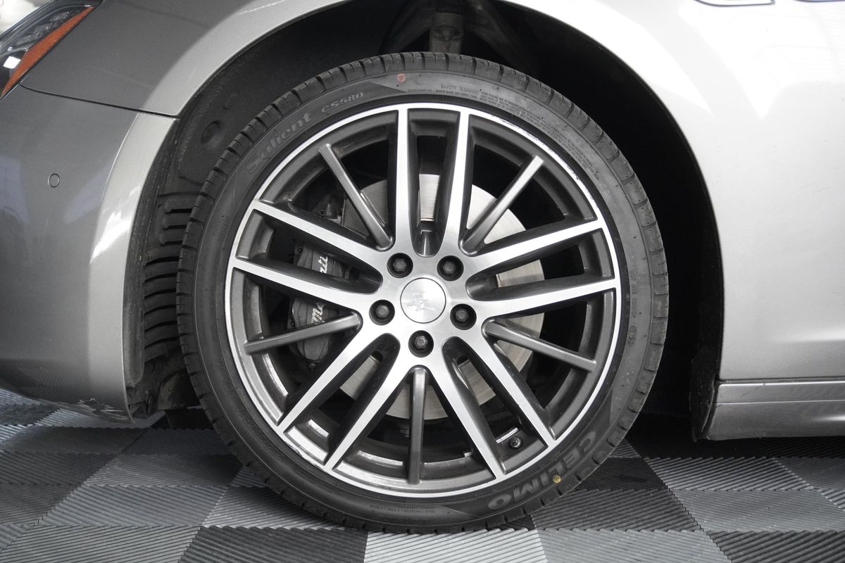 2019 Maserati Ghibli GranLusso