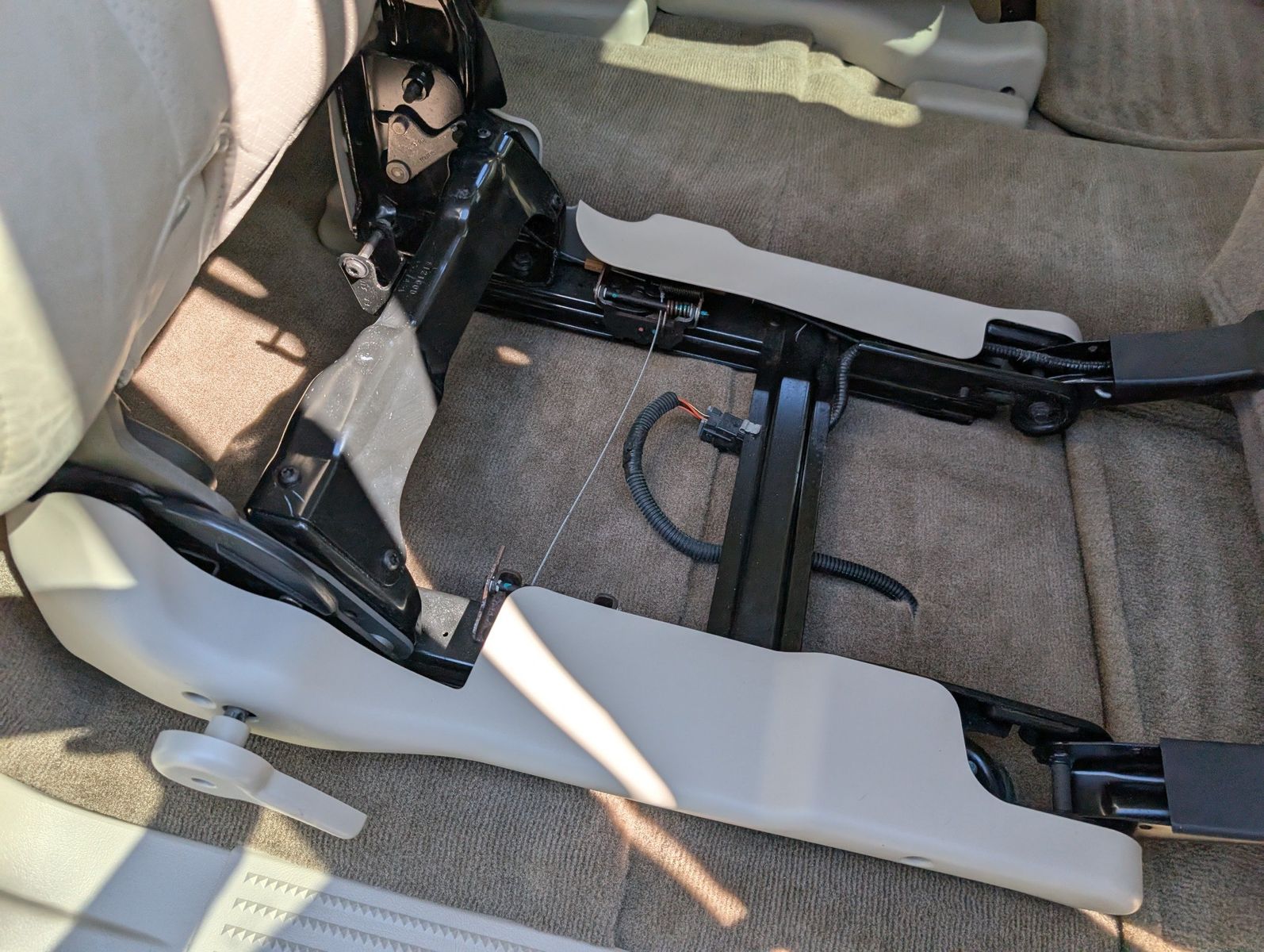 2004 Cadillac Escalade ESV 163