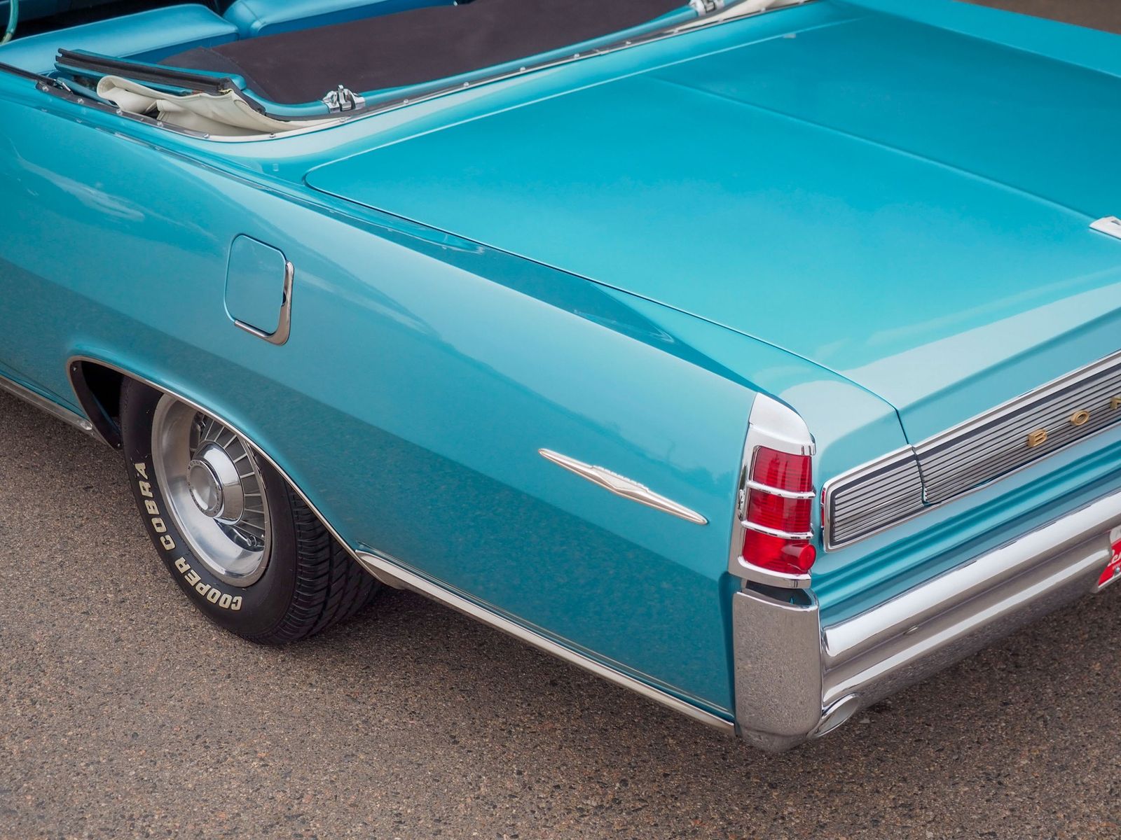 1963 Pontiac Bonneville 16