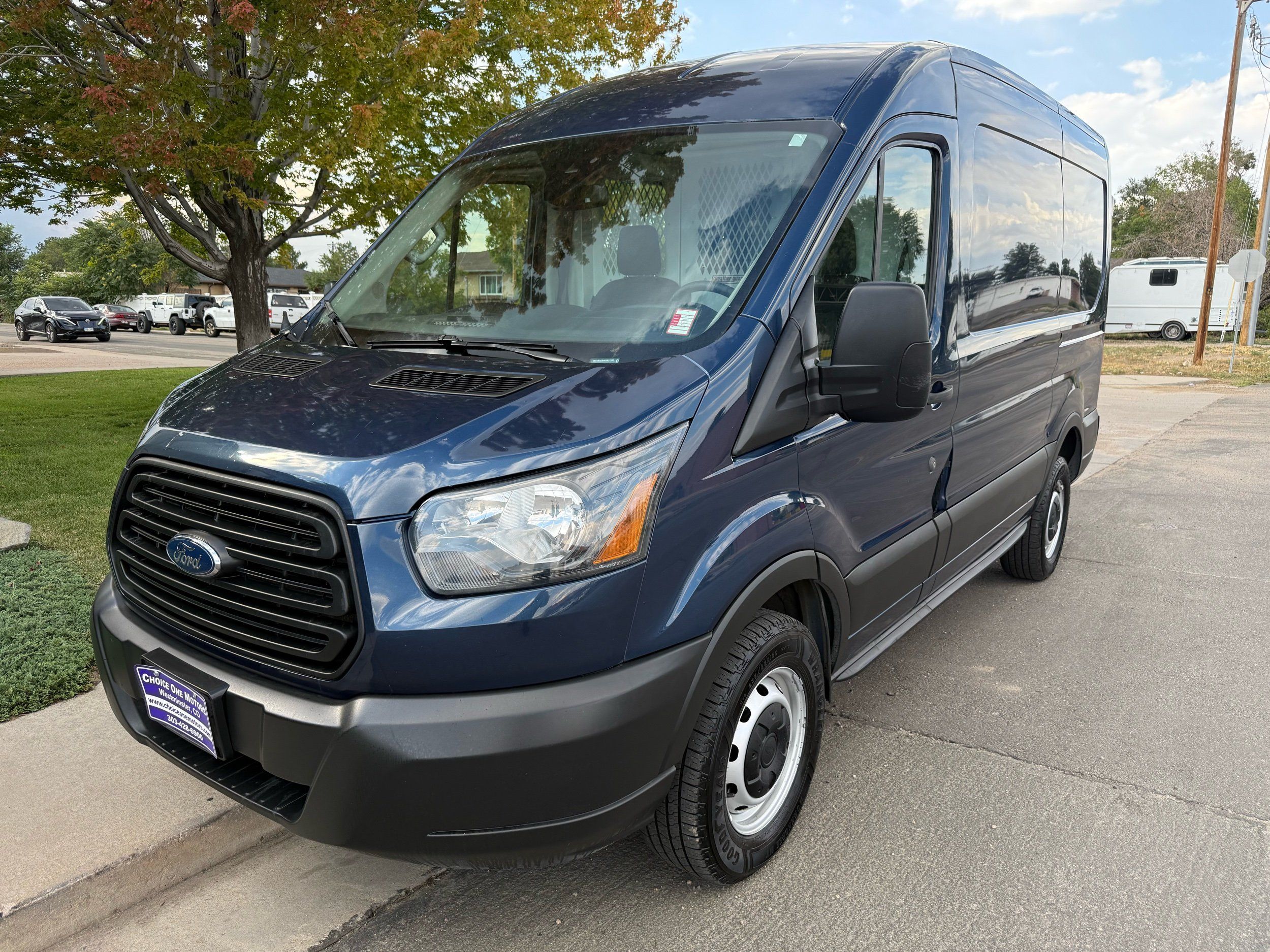 2019 Ford Transit 250's photo