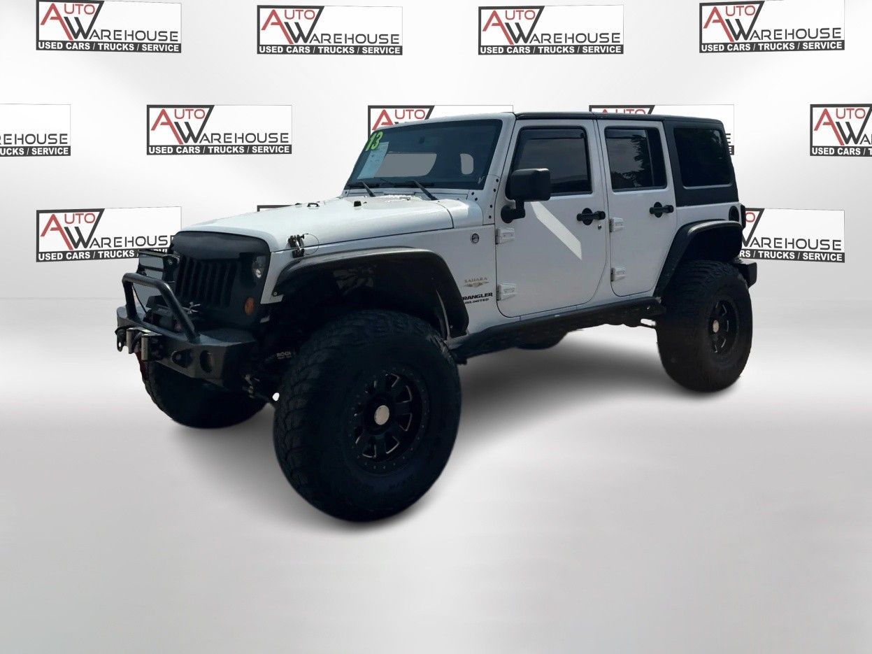 2013 Jeep Wrangler Unlimited Sahara photo 6