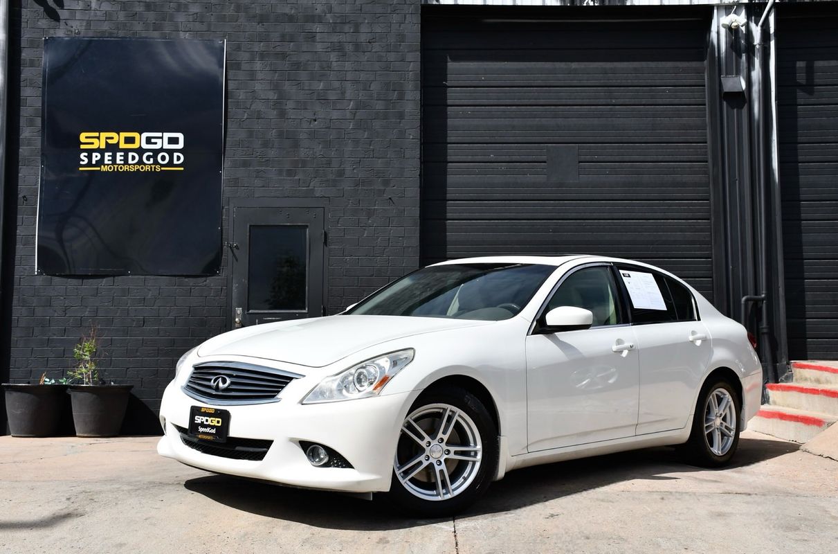 2012 INFINITI G37