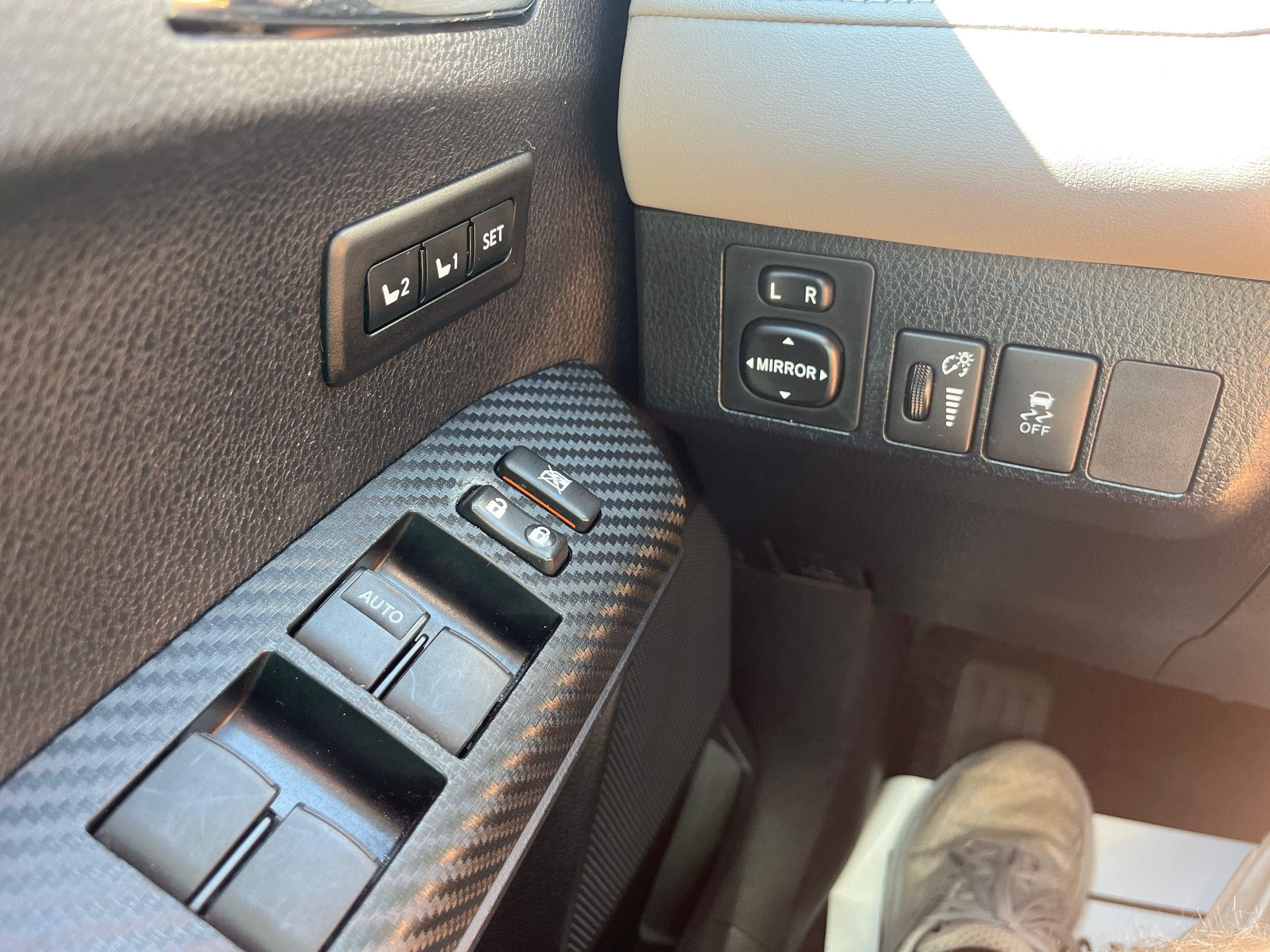 2013 Toyota RAV4 Limited - Photo 26