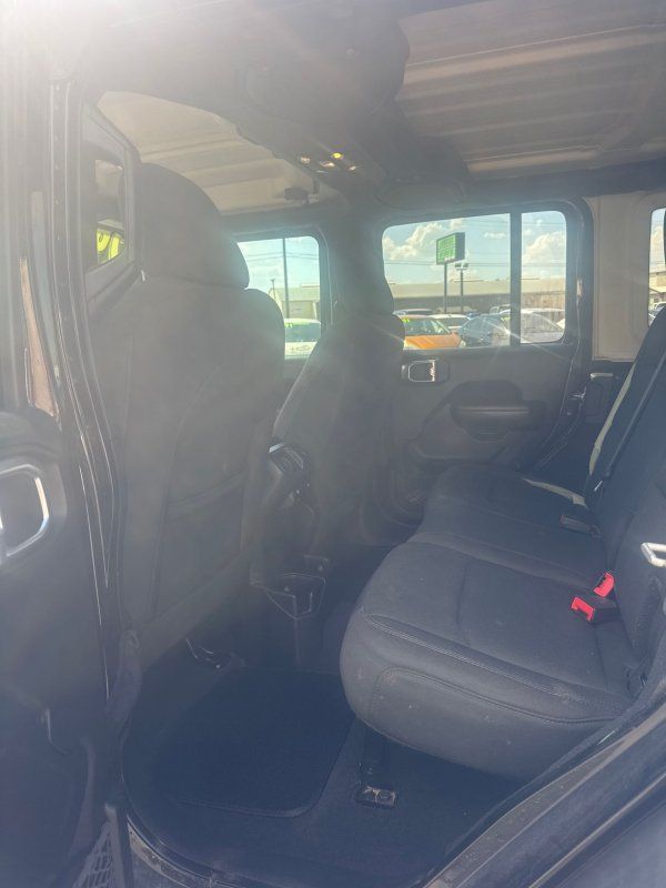 2019 Jeep Wrangler Unlimited Sport photo 9