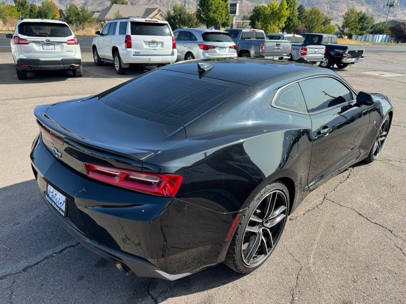 2017 Chevrolet Camaro 2LT RS photo 5