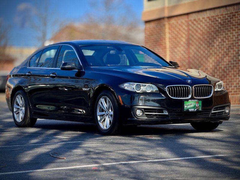 2016 BMW 5 Series 528i's photo