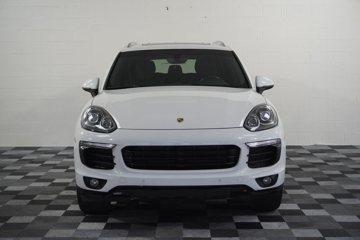 2016 Porsche Cayenne Base