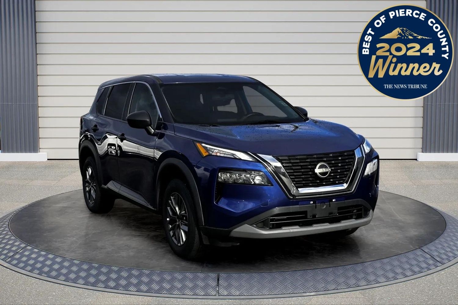 2023 Nissan Rogue S's photo