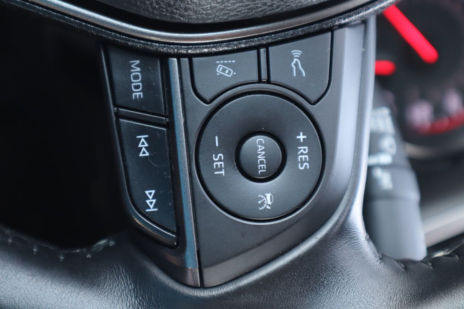 2021 Toyota Camry XSE photo 6