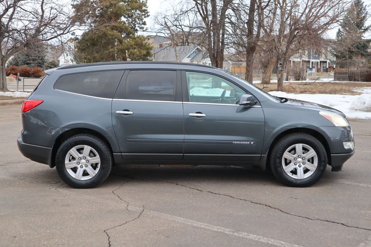 2009 Chevrolet Traverse LT | Victory Motors of Colorado