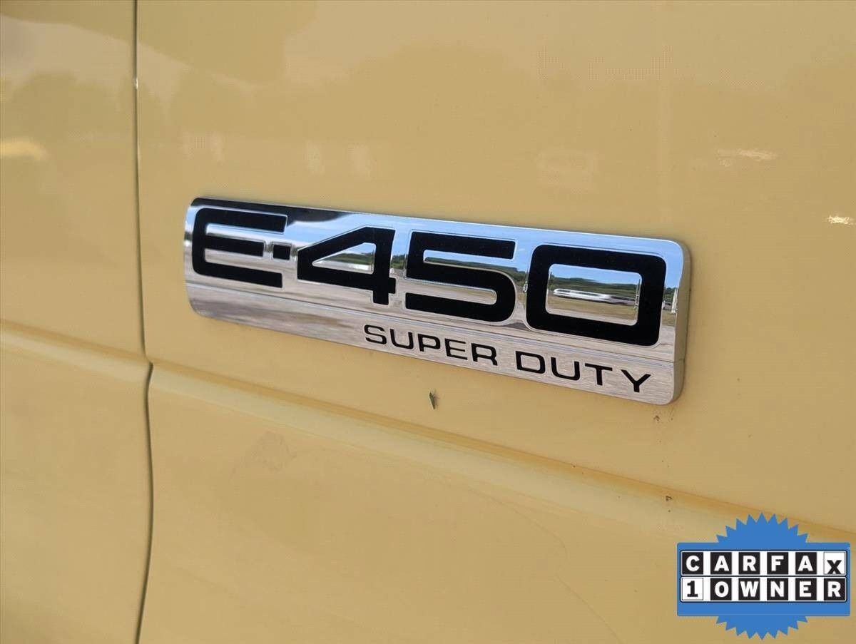 2019 Ford E-Series Chassis 15