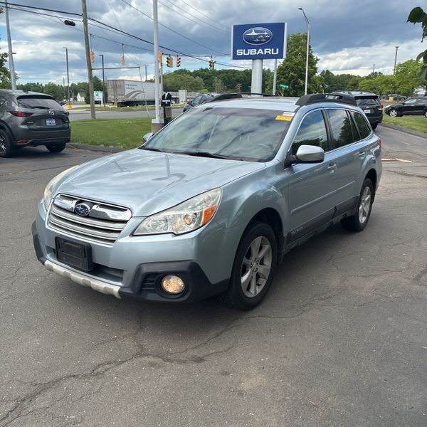 2013 Subaru Outback 2.5i Limited CVT PZEV's photo