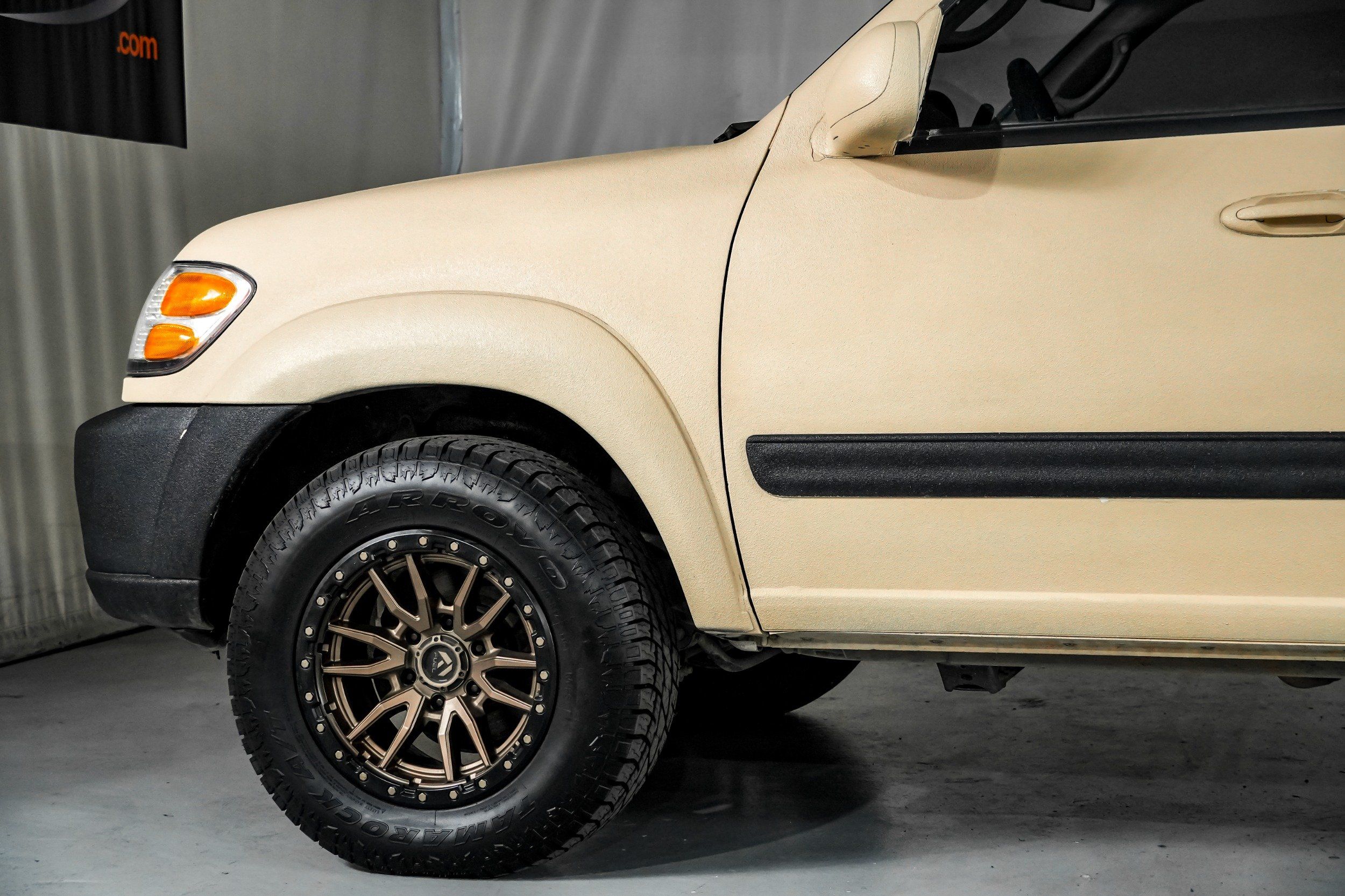 2004 Toyota Sequoia SR5 - Photo 12