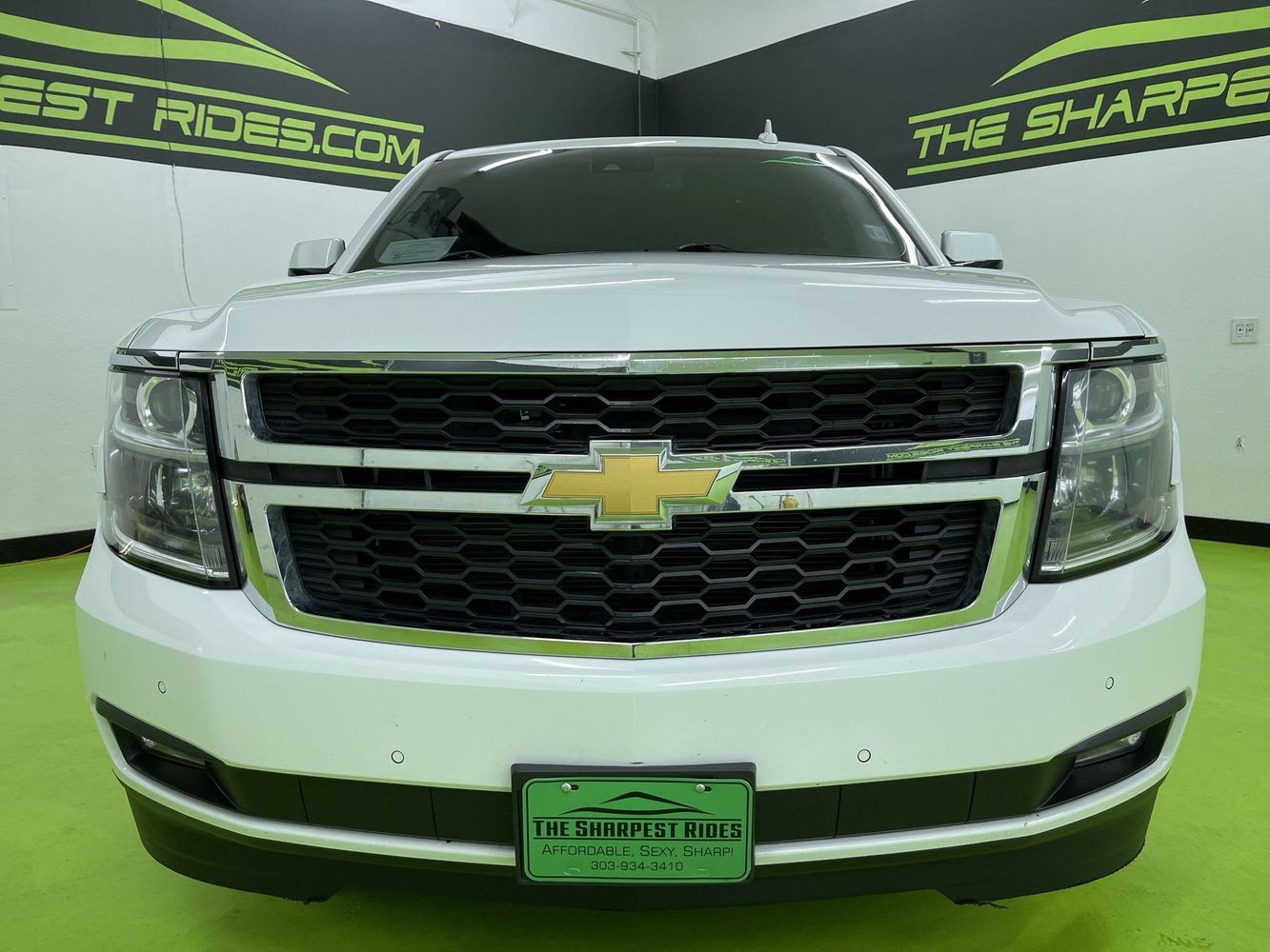 2018 Chevrolet Tahoe LT photo 2