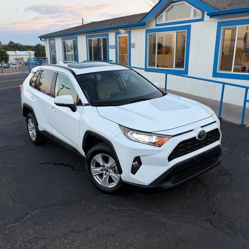 2020 Toyota RAV4 XLE