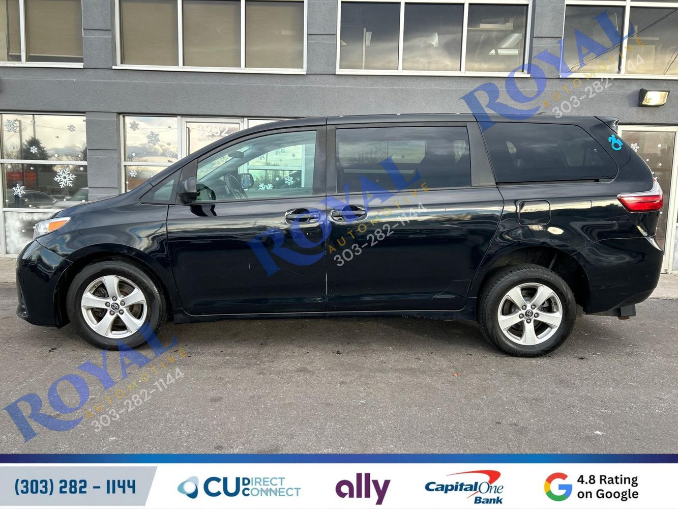 2020 Toyota Sienna L's photo