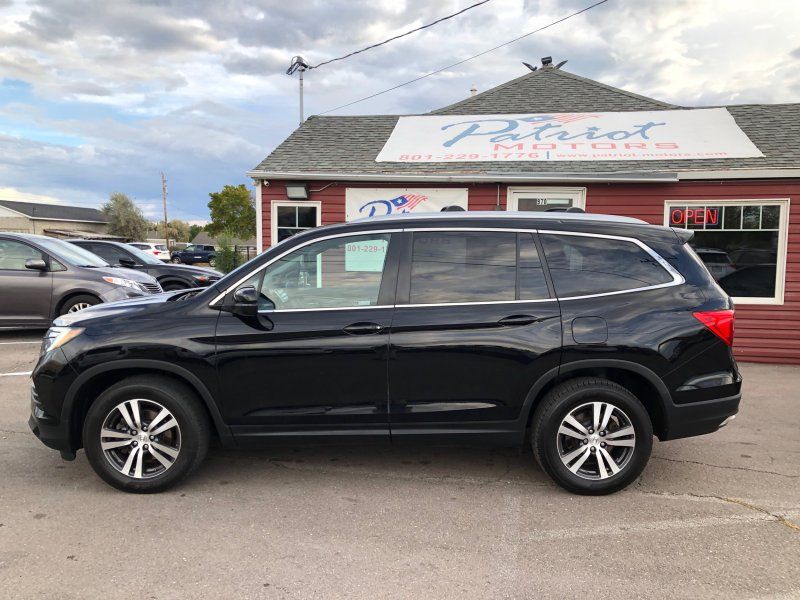2018 Honda Pilot EX photo 2