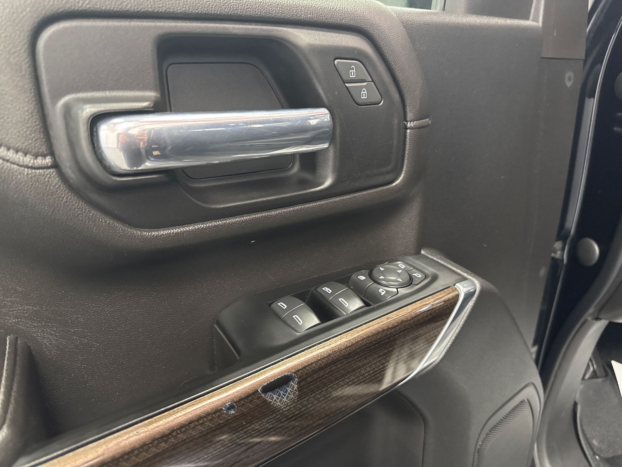 2022 Chevrolet Silverado 2500HD LT photo 8