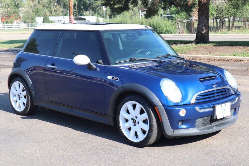 2004 MINI Cooper Photos