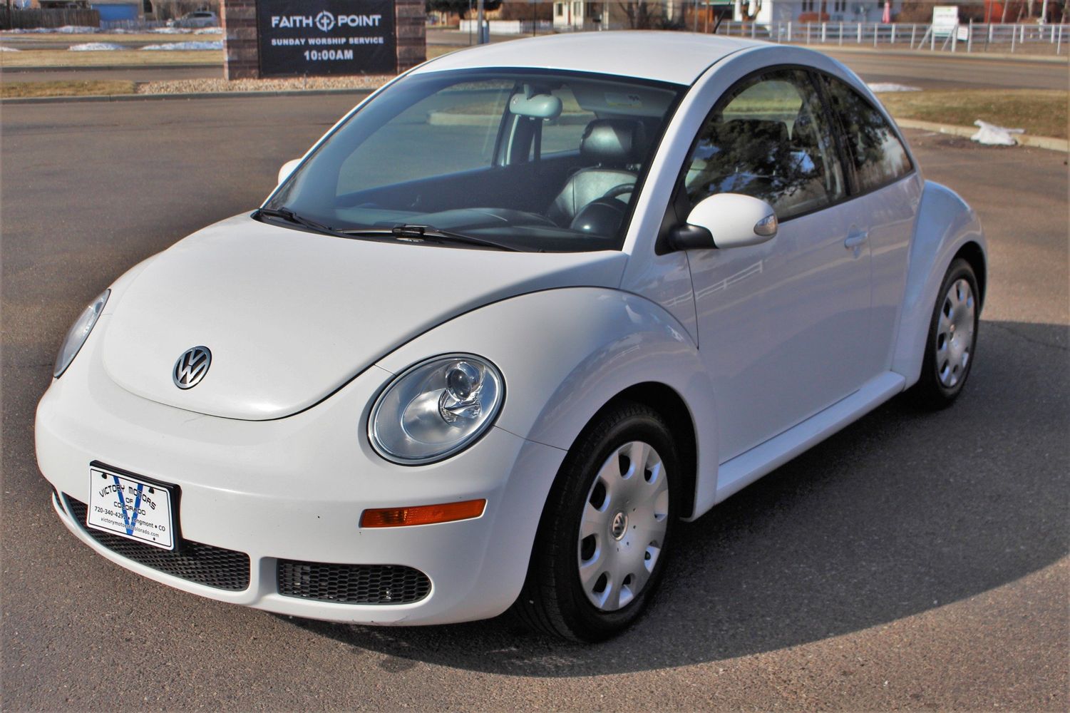 2010 Volkswagen New Beetle Base PZEV | Victory Motors of Colorado