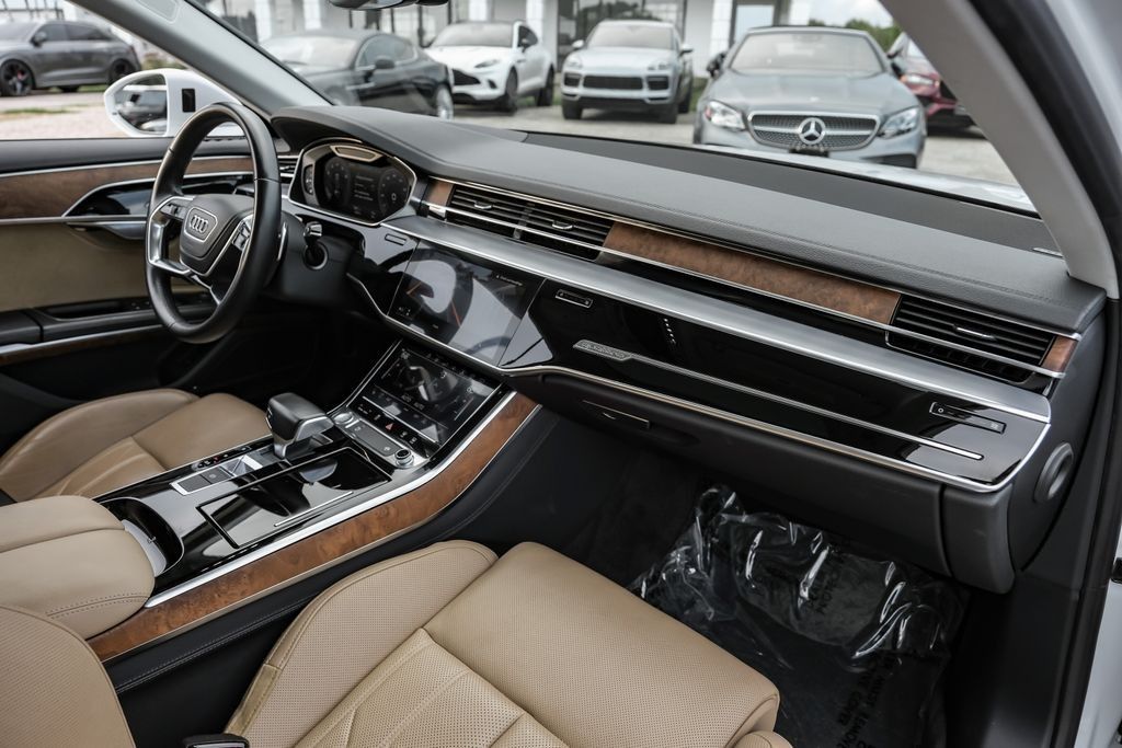 2019 Audi A8 L 55 photo 9
