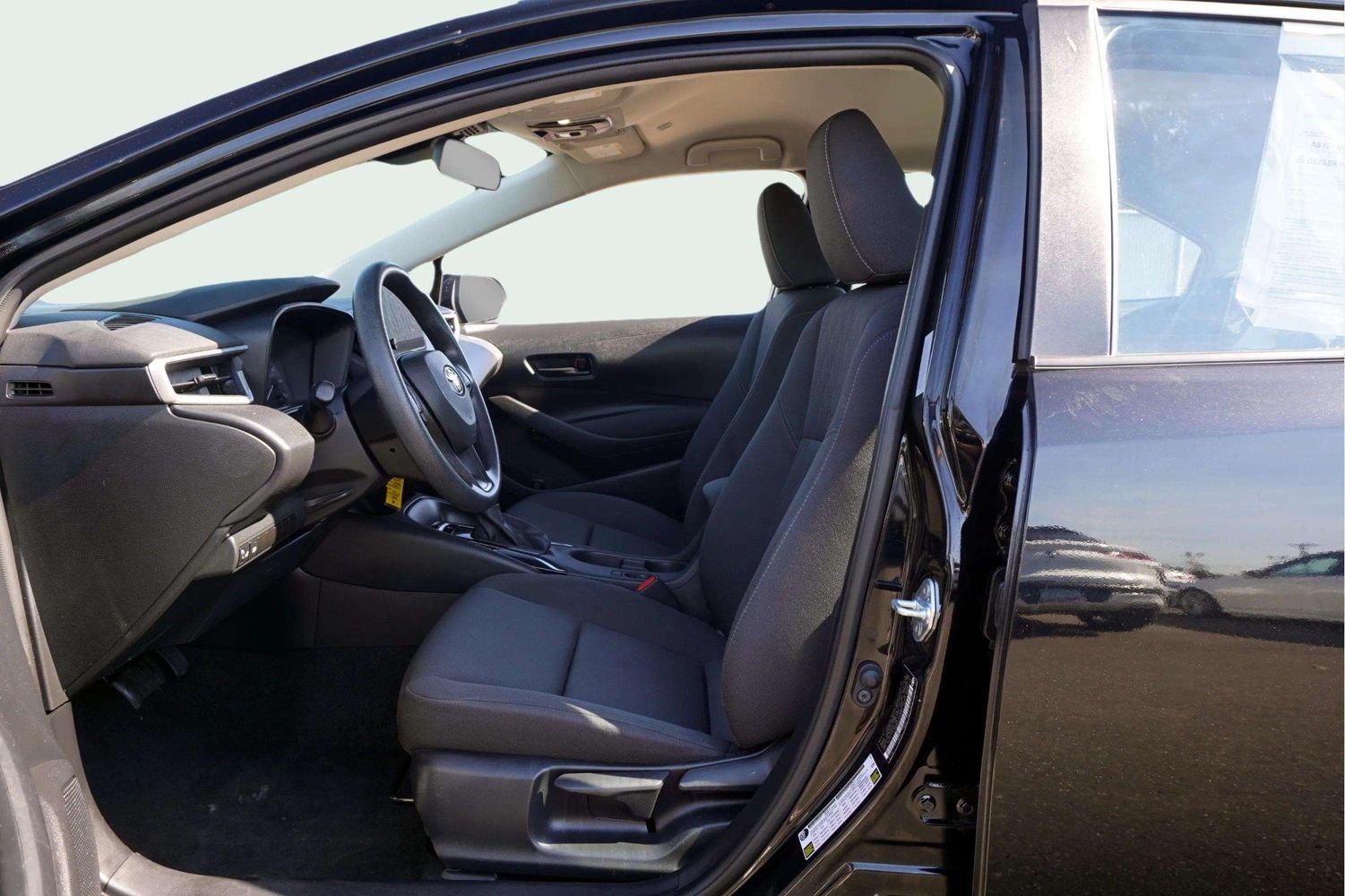 2024 Toyota Corolla LE photo 14