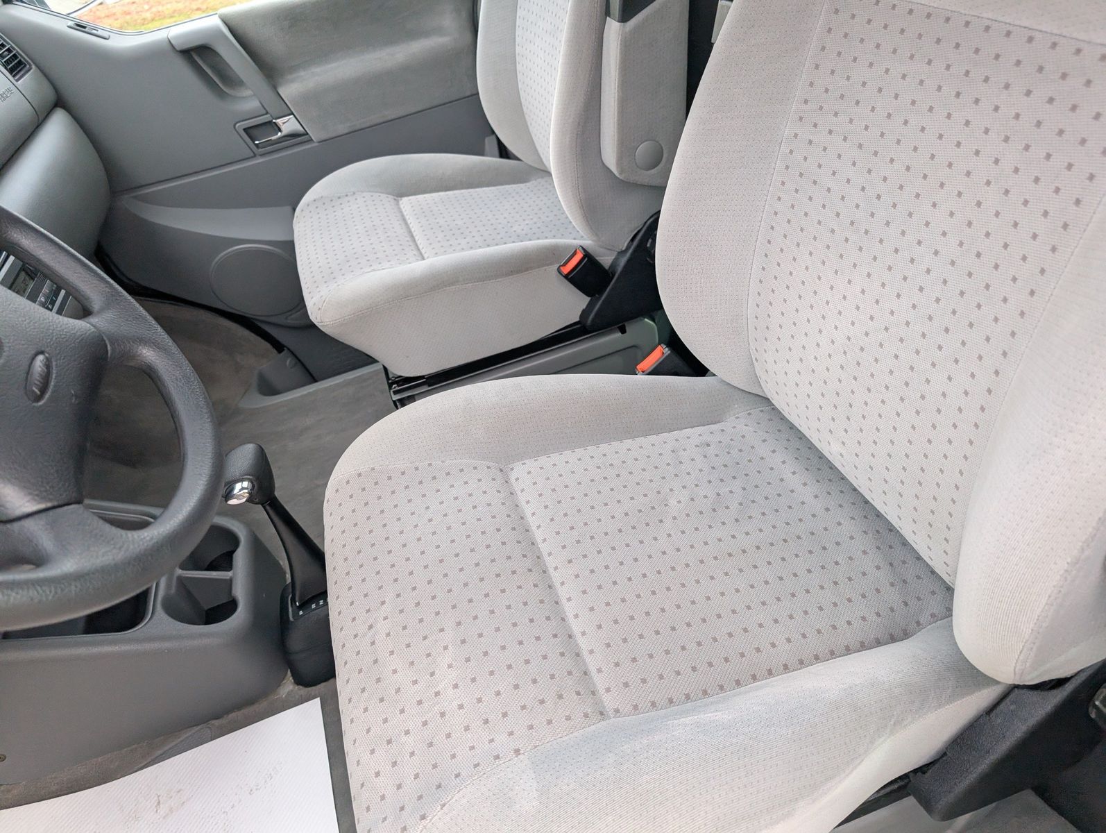 2003 Volkswagen EuroVan 77