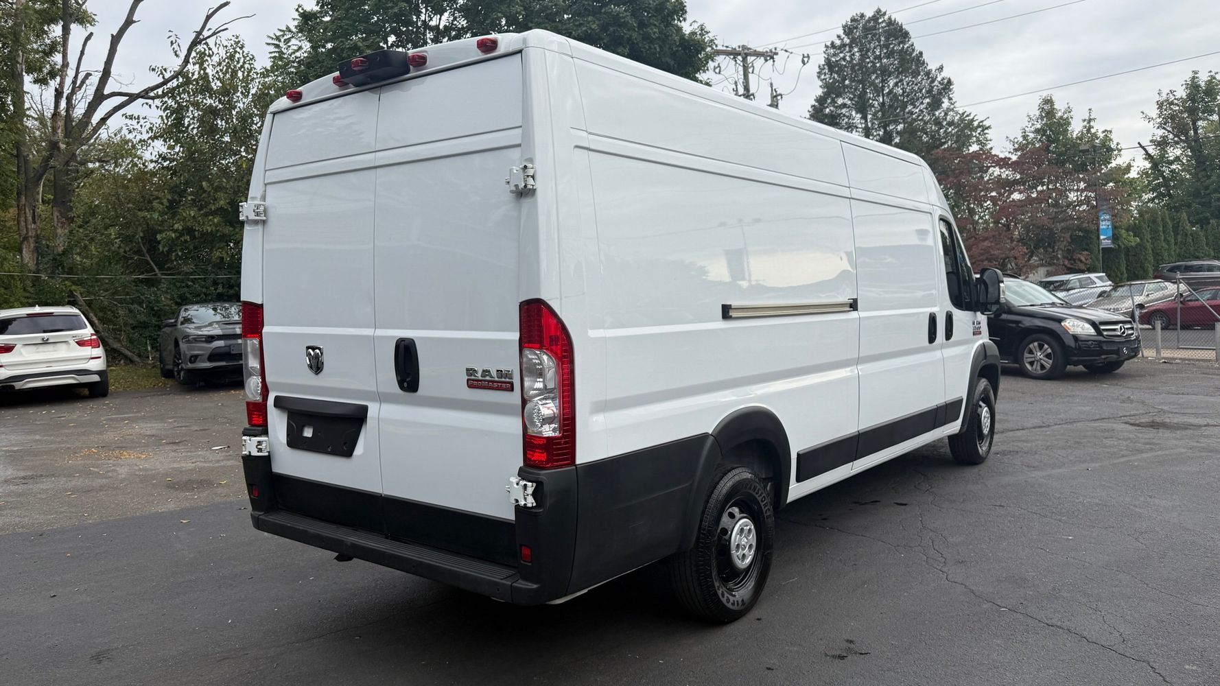 2022 Ram 3500 photo 3