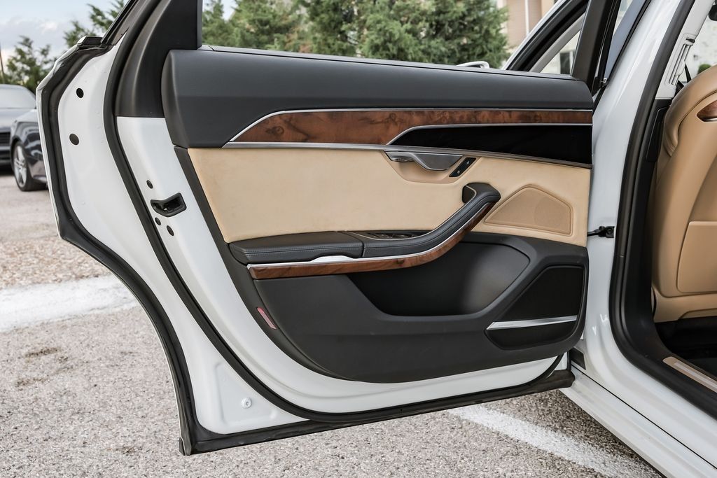 2019 Audi A8 L 55 photo 47