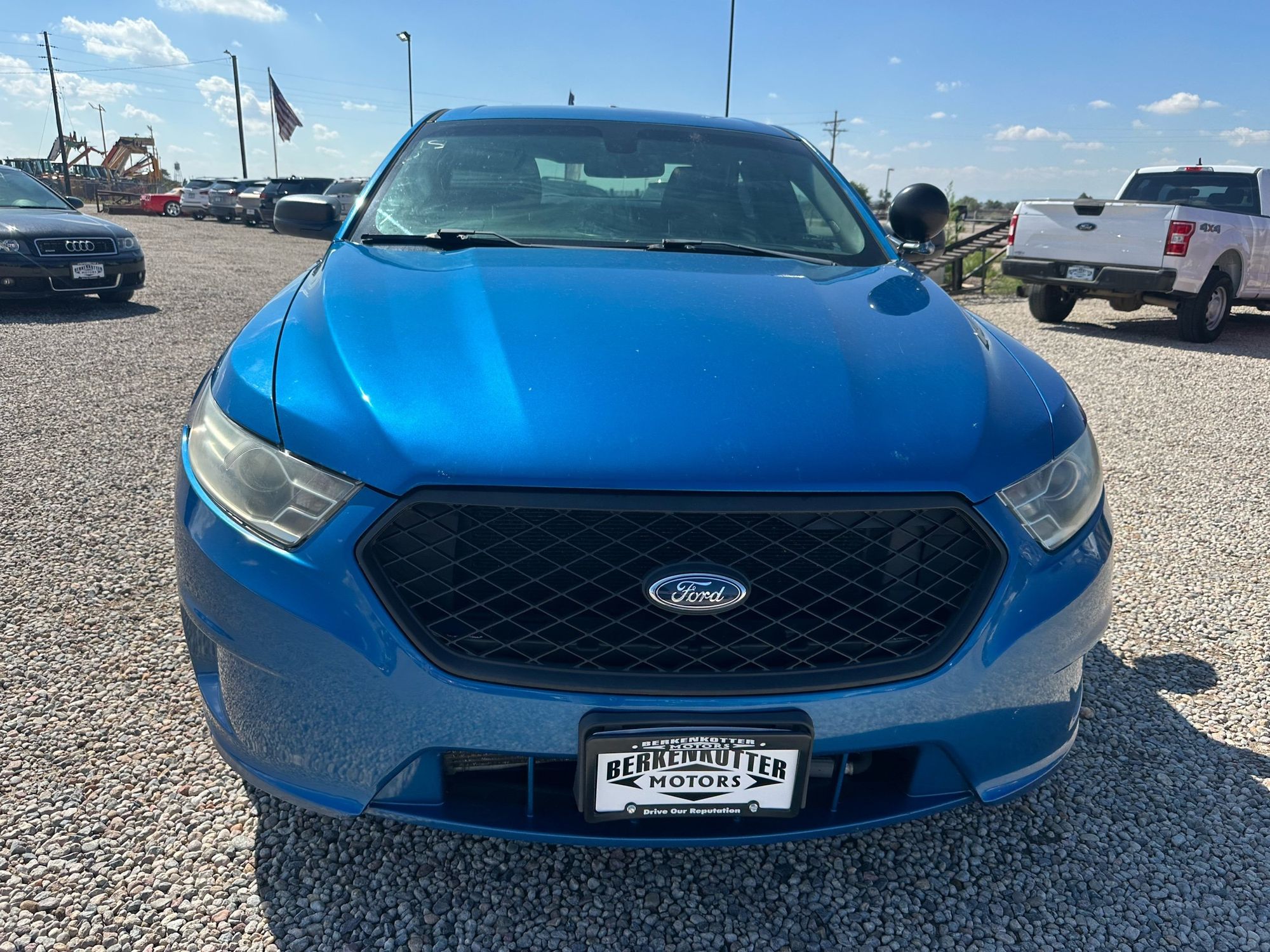 2013 Ford Taurus photo 3