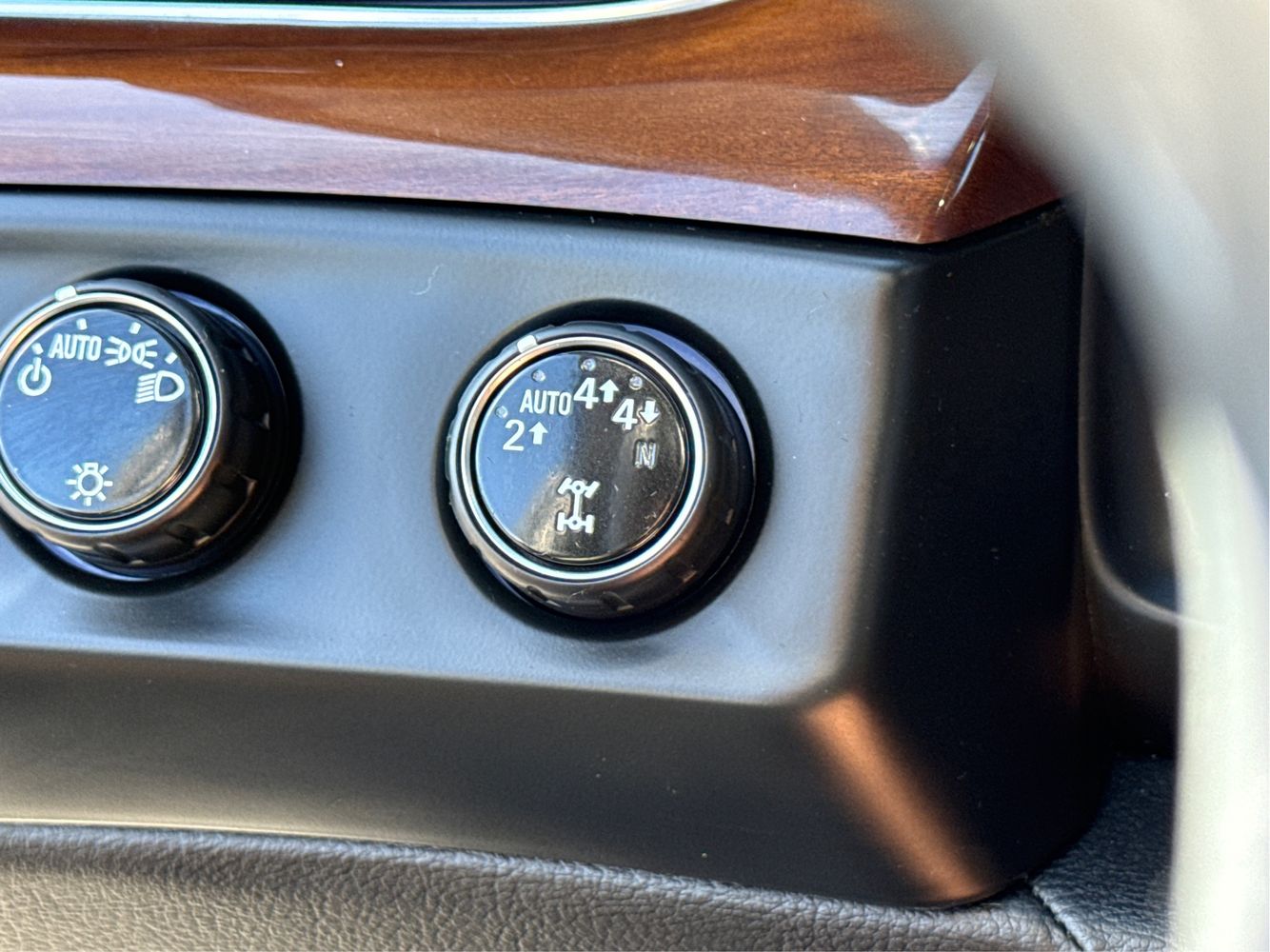 2019 Cadillac Escalade ESV Luxury photo 24