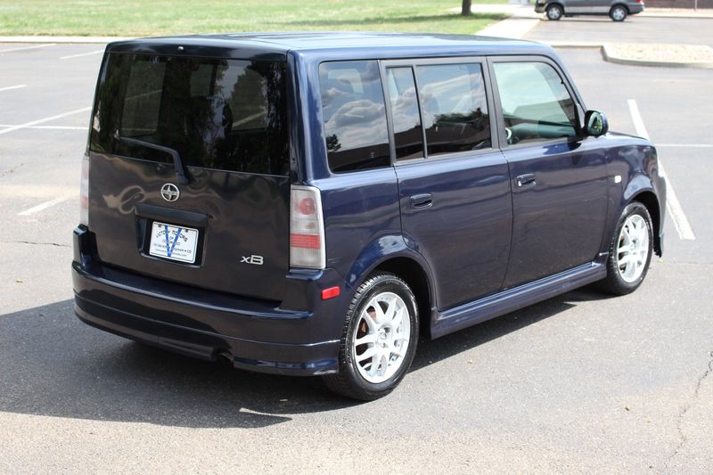 2006 Scion xB Photos