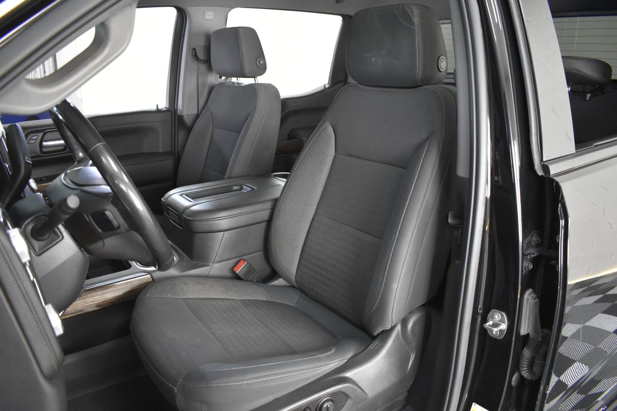 2020 GMC Sierra 1500 4WD Crew Cab Short Box Elevation