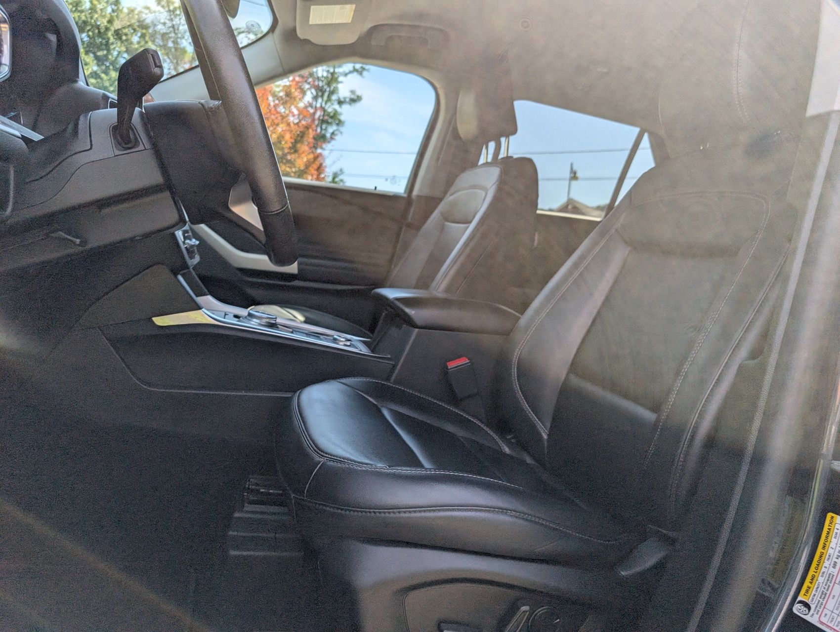 2023 Ford Explorer 26