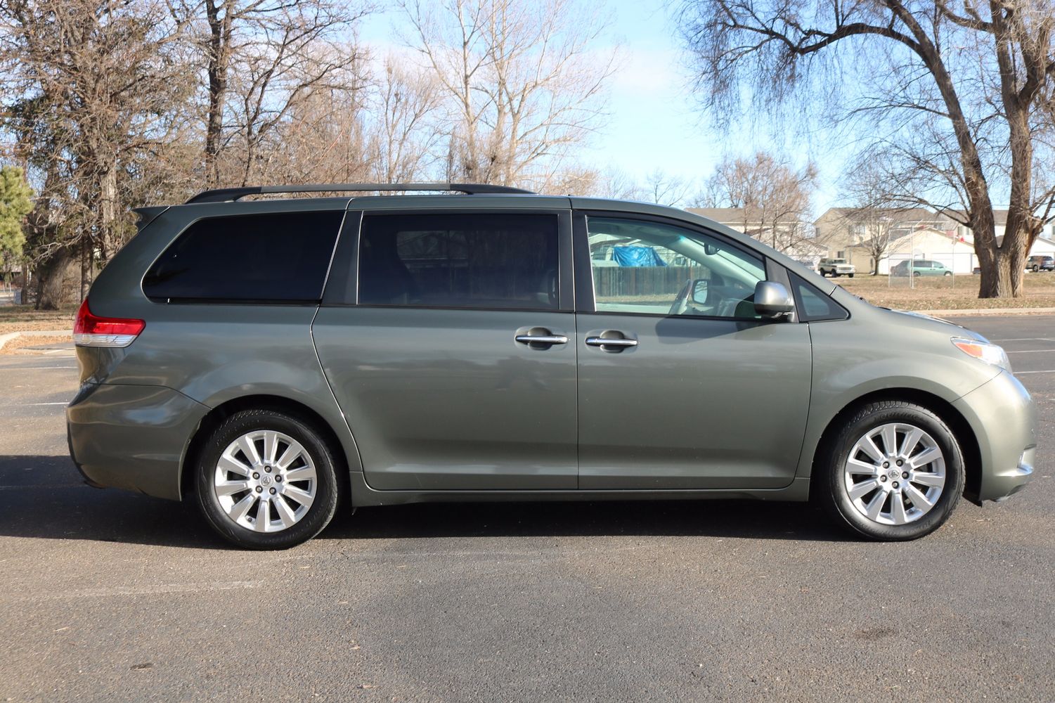 2011 Toyota Sienna Limited 7-Passenger | Victory Motors of Colorado