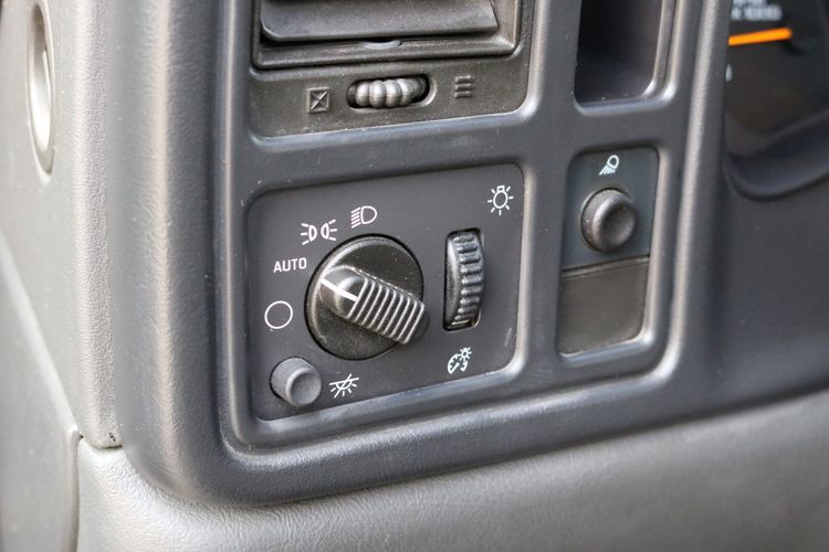 2004 Chevrolet Silverado 1500 | Victory Motors of Colorado
