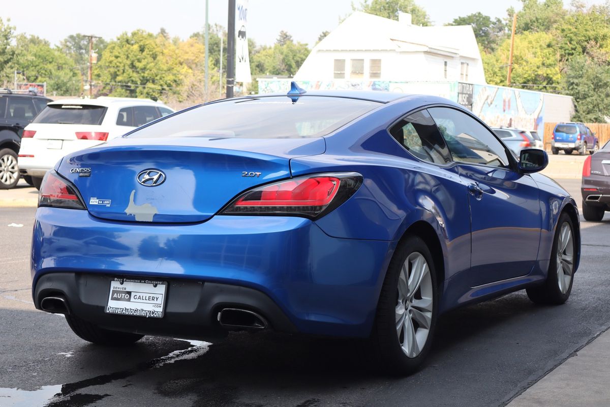 2010 Hyundai Genesis Coupe 2.0T Premium