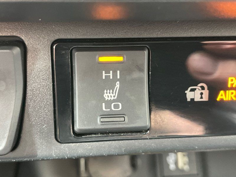 2023 Toyota RAV4 XSE - Photo 35