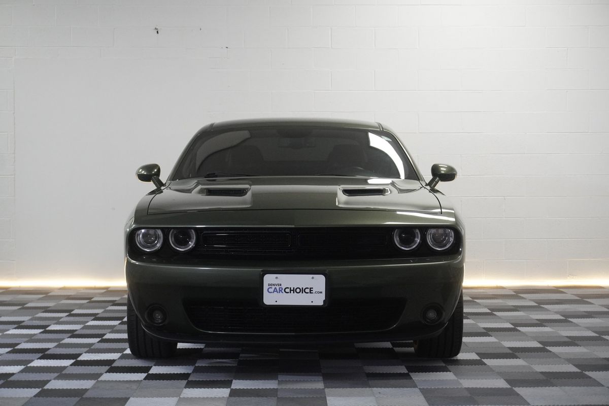 2018 Dodge Challenger SXT Plus