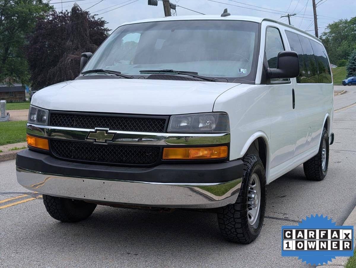 2018 Chevrolet Express 15