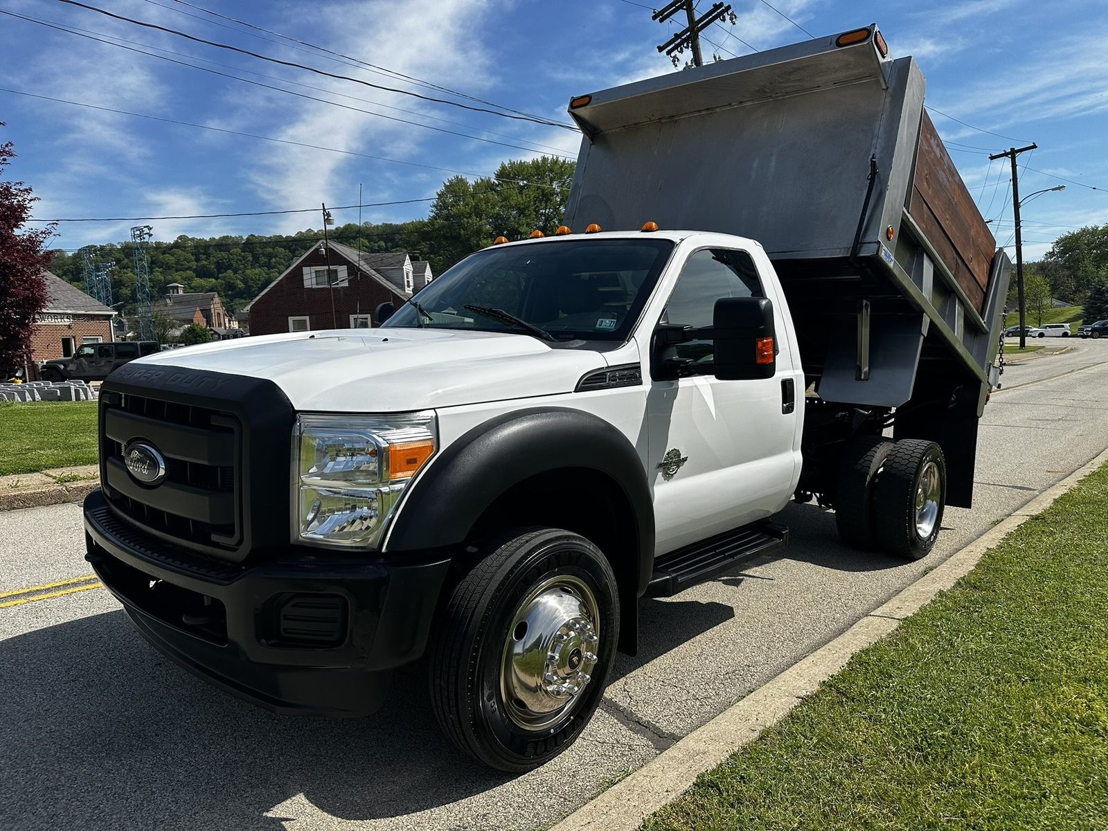2014 Ford F-550 Chassis 8