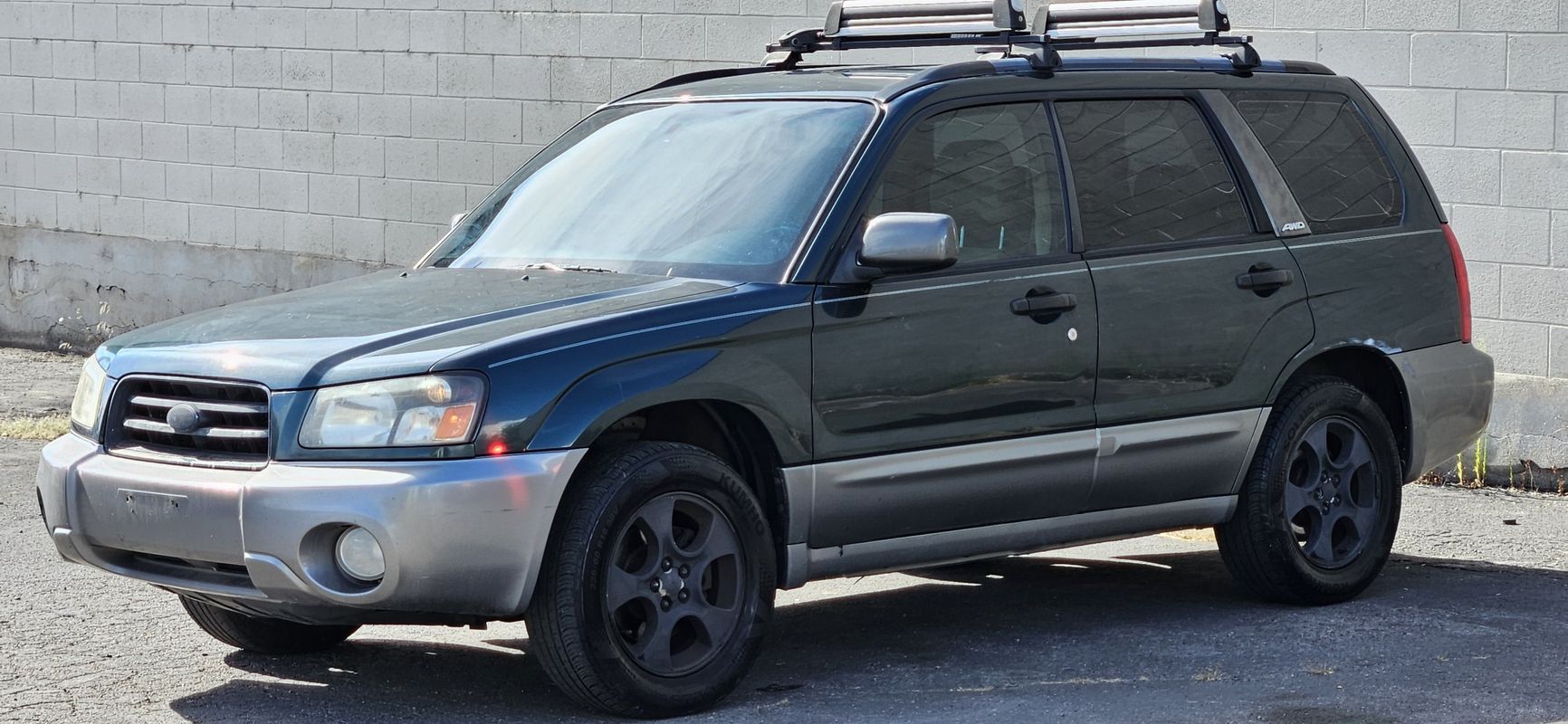 Green 2004 Subaru Forester SUV / Crossover All-Wheel Drive 5-Speed Manual