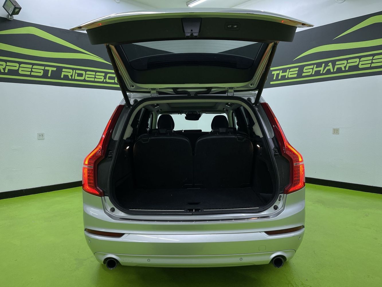 2018 Volvo XC90 T5 Momentum photo 4