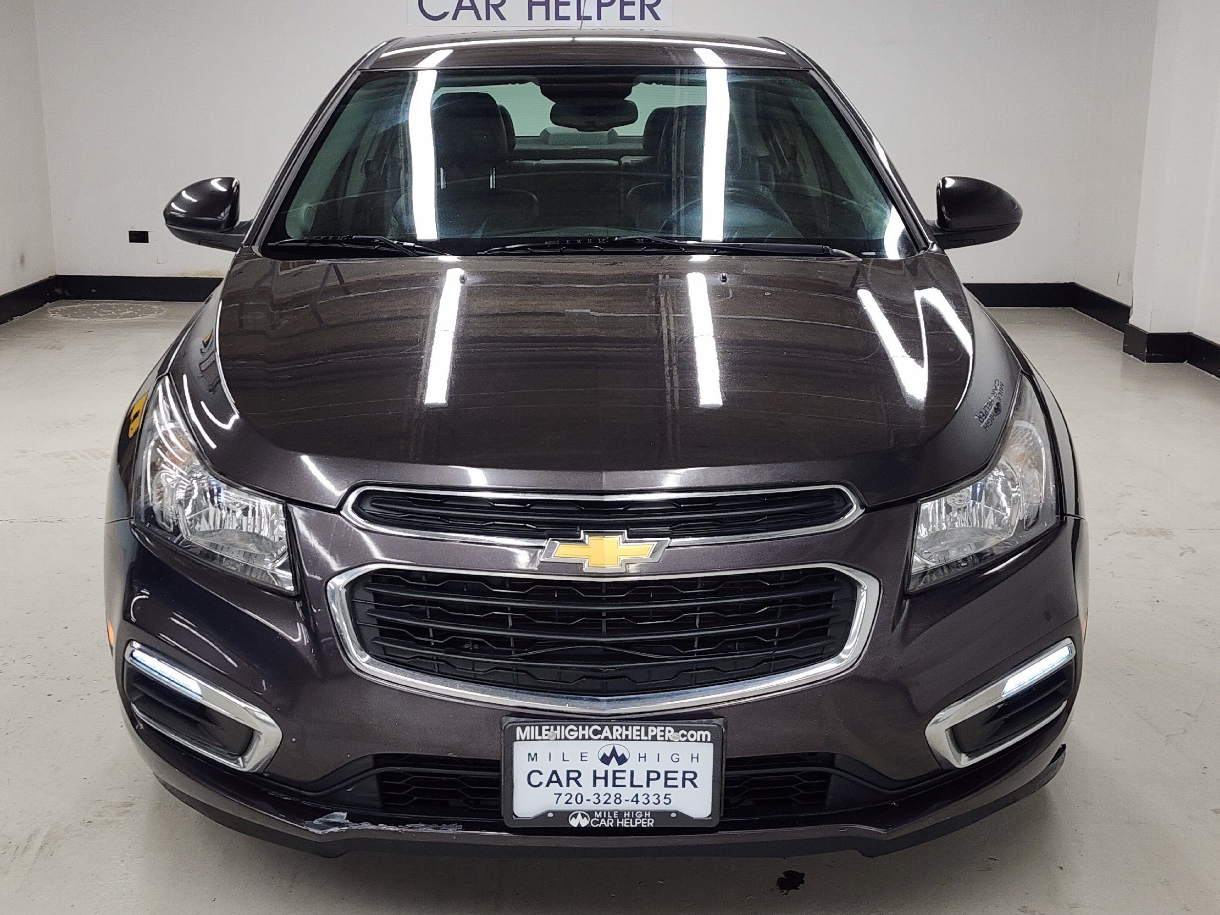 2016 Chevrolet Cruze photo 2
