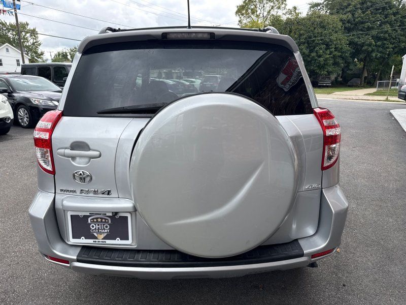2009 Toyota RAV4 Base photo 6